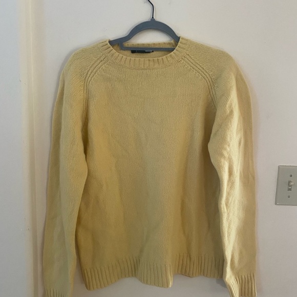 J CREW BUTTER YELLOW 100% LAMBSWOOL RIBBED SWEATER KNIT COTTAGE CORE GRANDMACORE - Picture 3 of 8